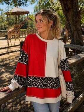 Stylish Red and Cream Leopard Print Women's Sweatshirt